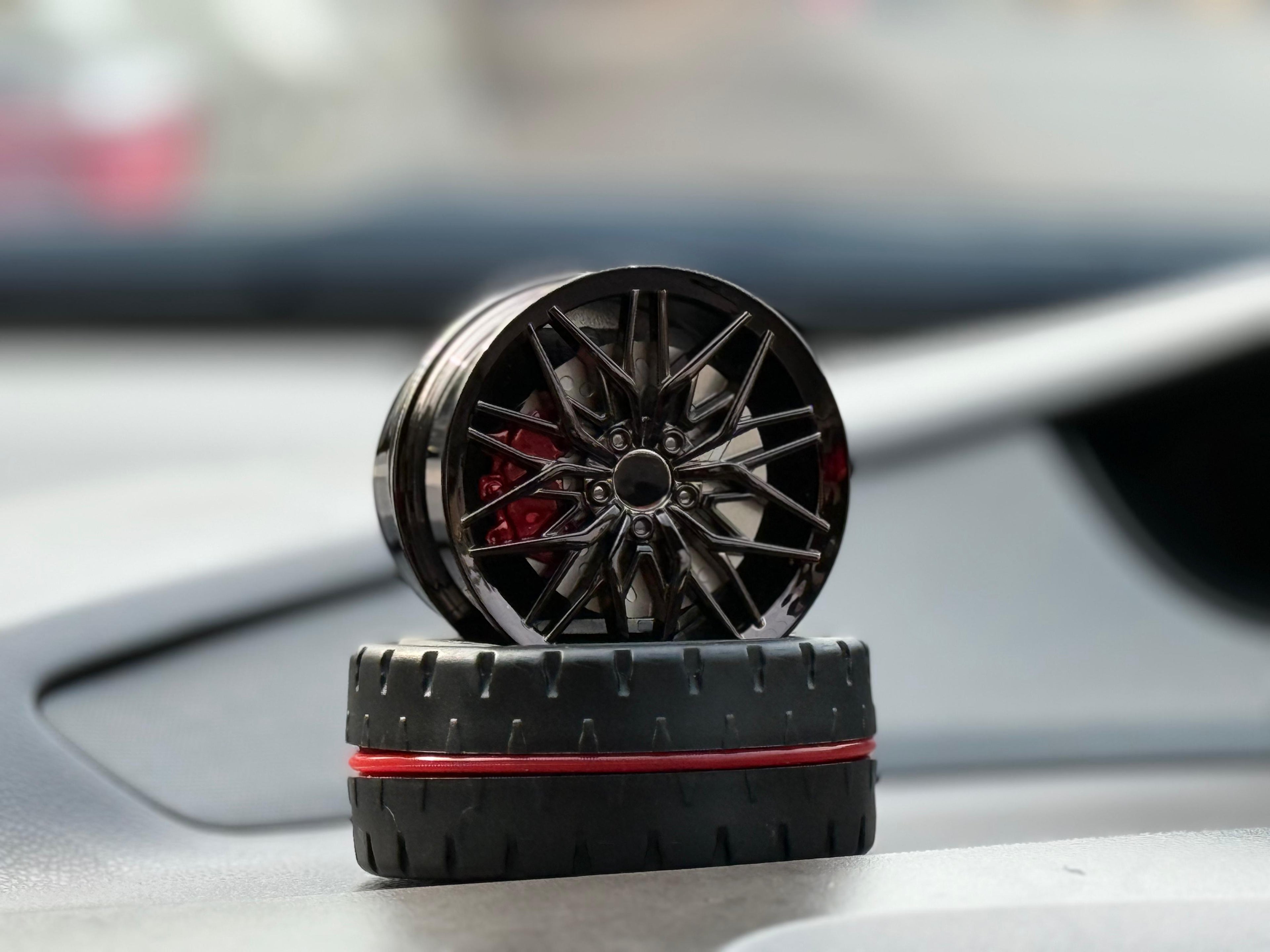 Solar Wheel Car Perfume